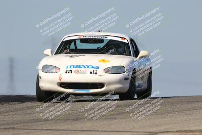 media/Oct-26-2025-CalClub SCCA (Sun) [[8ce1e69566]]/Group 5/Grapevine/